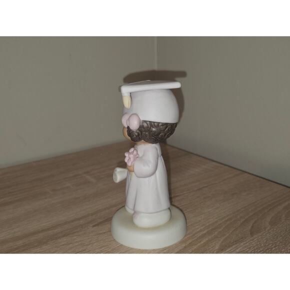 Precious Moments the Lord Bless You and Keep You 1993 #532126 Graduation - Picture 4 of 7